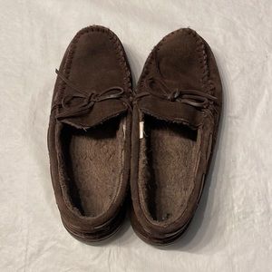 Women's Moccasin Shoe/Slippers.  Size L (9-10). Dark brown